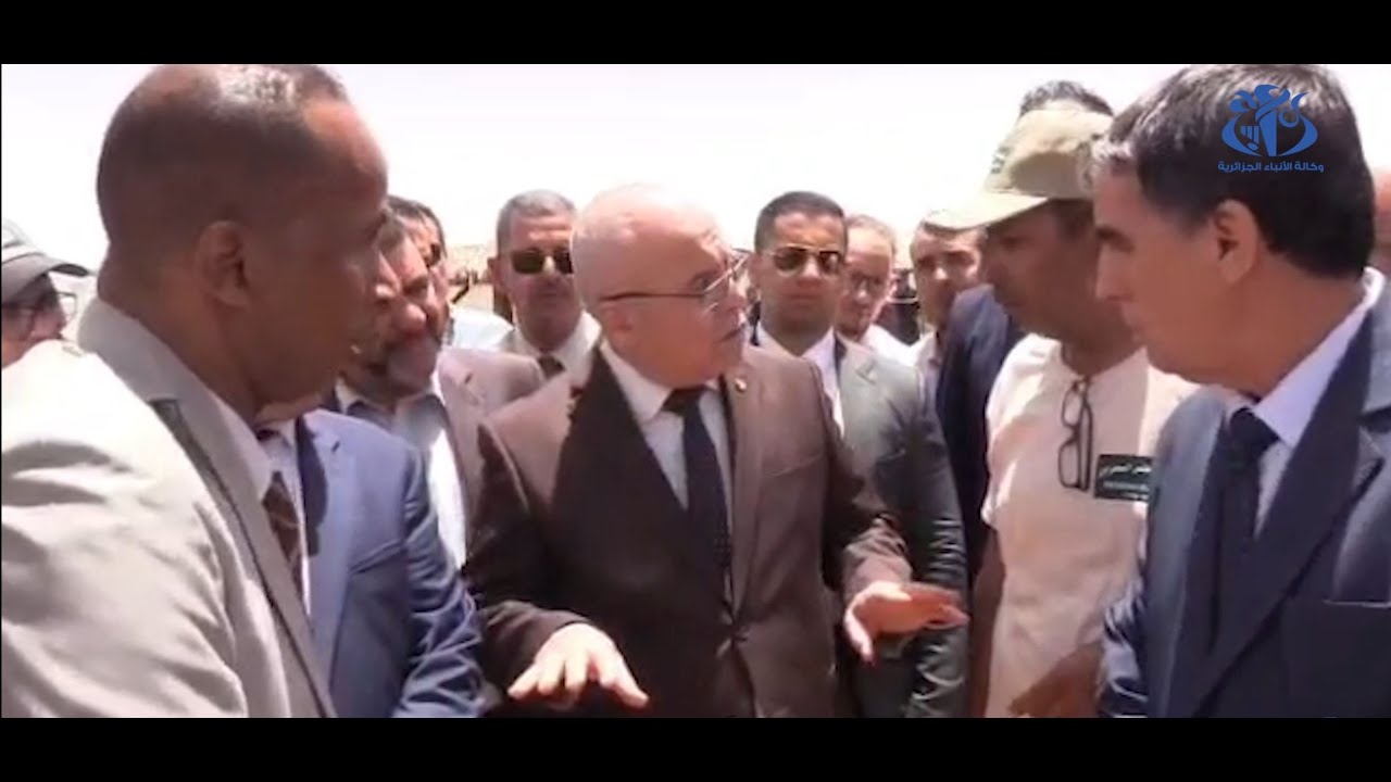الأغواط: وزير الفلاحة والتنمية الريفية يعاين مشاريع قطاعية بالولاية