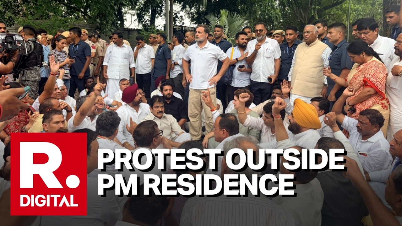 Rahul Gandhi Protests Outside PM's Residence Along with Congress Leaders at LKM