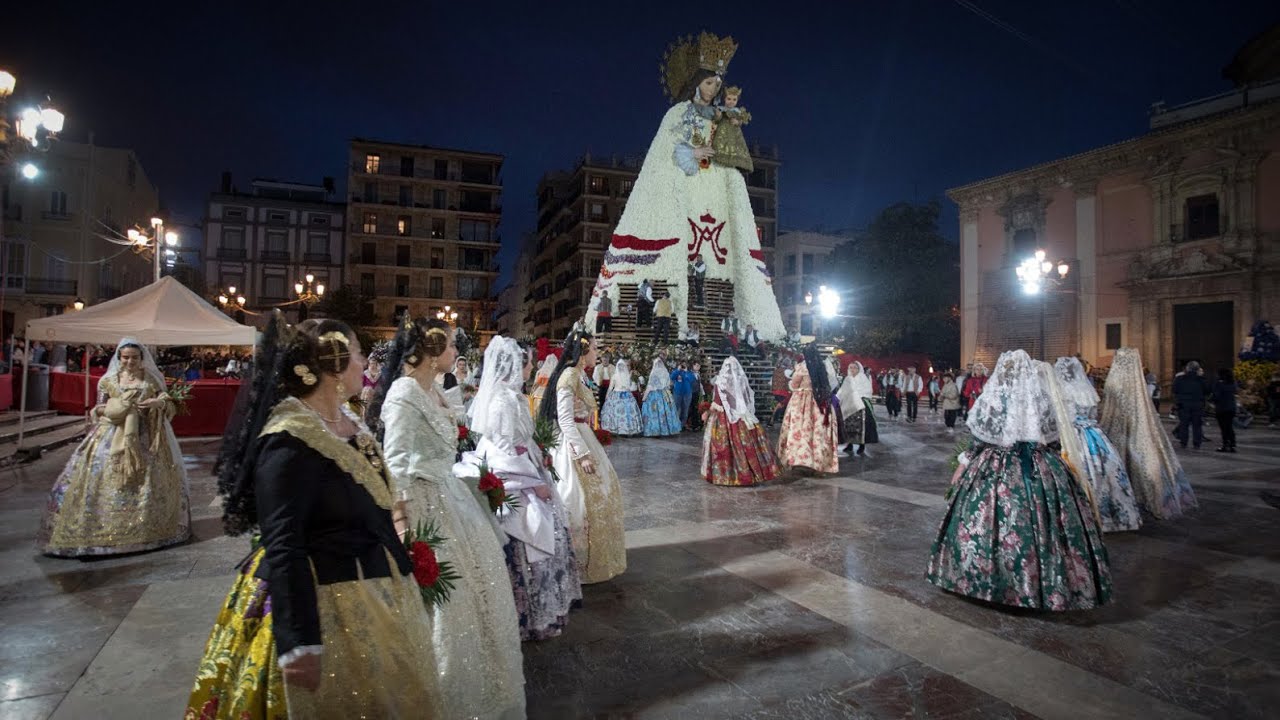 OFRENDA 18 de marzo | El paso por horas de todas las comisiones