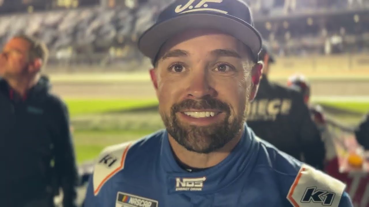 Ricky Stenhouse Jr. makes Truck Series debut at Daytona