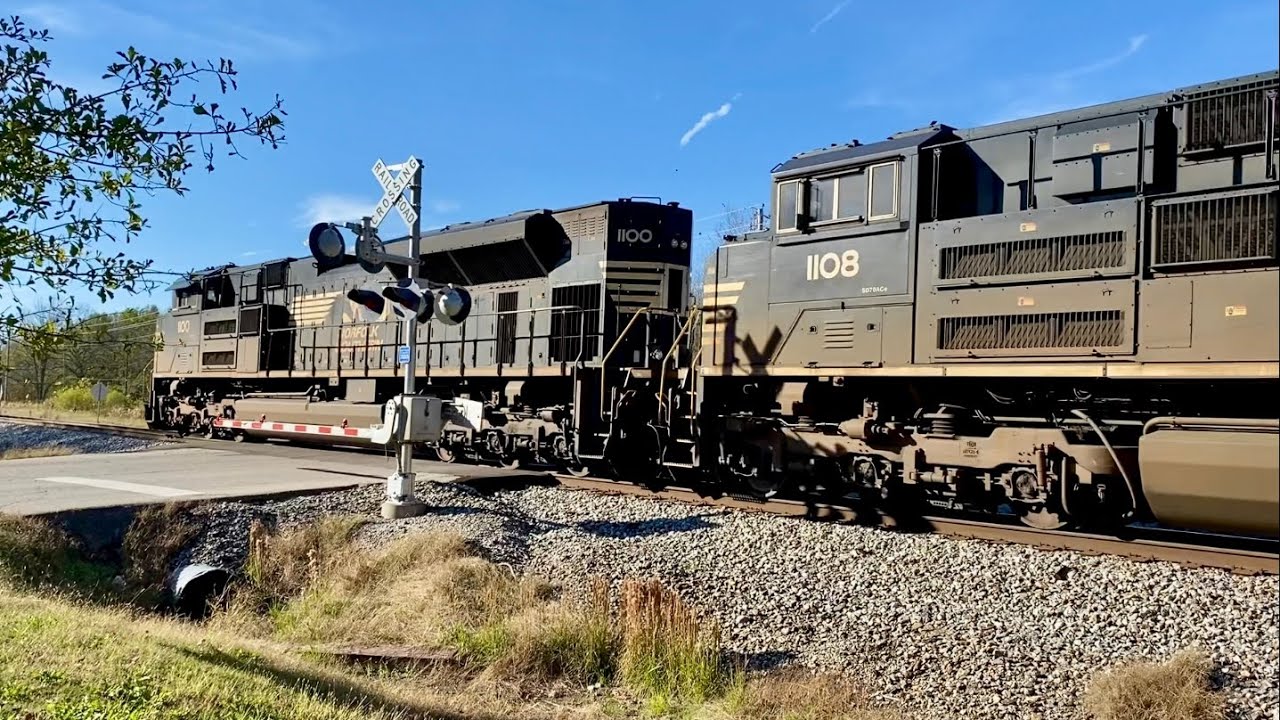 Saturday Intermodal & Manifest Train Traffic on the NS Memphis District - Rossville, TN - 11/16/24