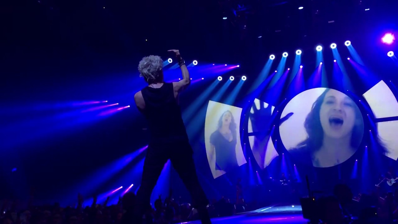 Indochine - Gloria, live 13 Tour (extrait)