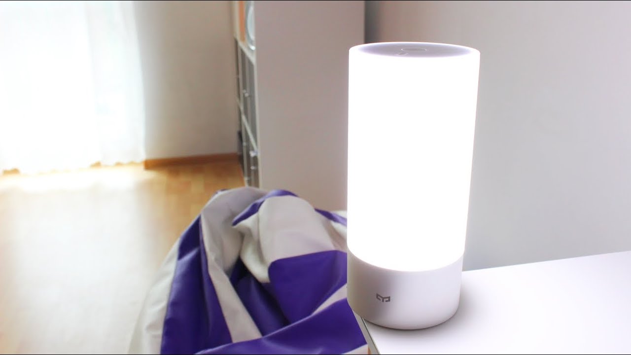 Xiaomi Bedside Lamp / Xiaomi Yeelight - recenzja, Kr&oacute;tka Mobzilla odc. 12 [+bonus: Mi Smart Socket]