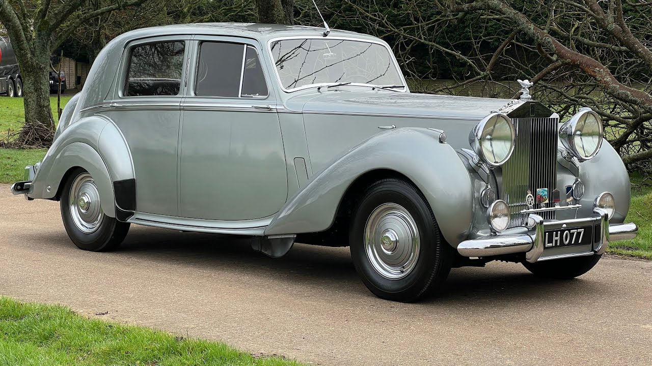 1951 Rolls Royce Silver Dawn, Original Export LHD, Manual, factory fitted P100 headlights. FOR SALE