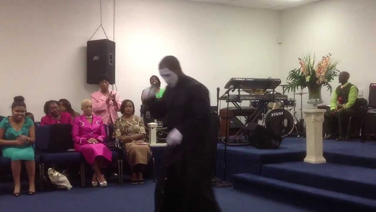 Breion Gordon Praise Dances-Leandria Johnson 