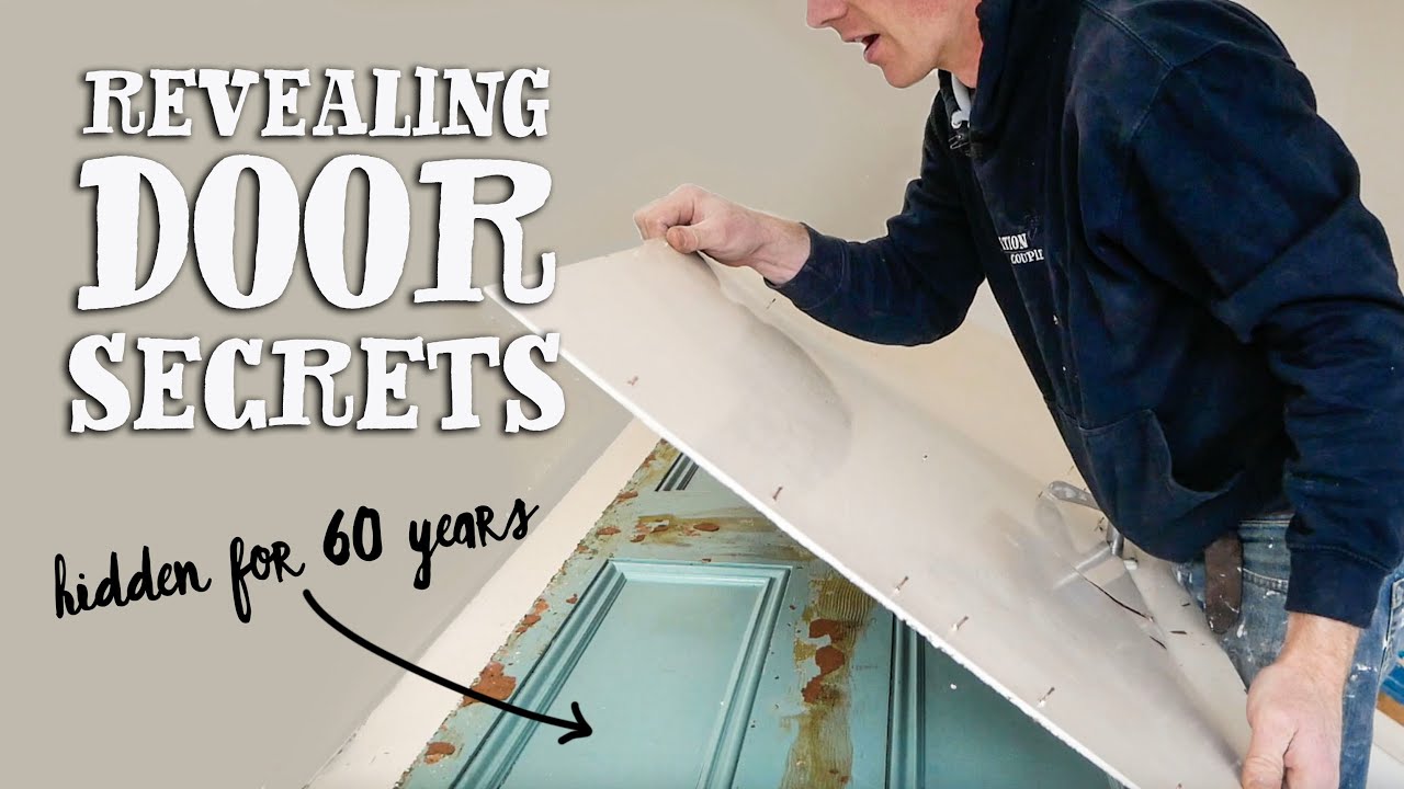 OLD DOOR RESTORATION - Stripping back DIY Disaster Doors!