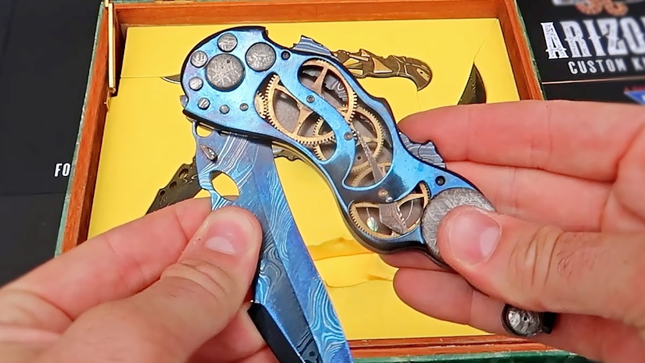 $13,500 00 Art Knives Set