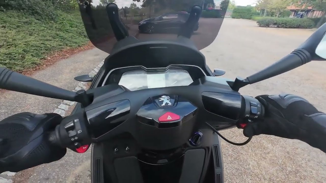 Peugeot Metropolis 400cc First Test Ride And Overview