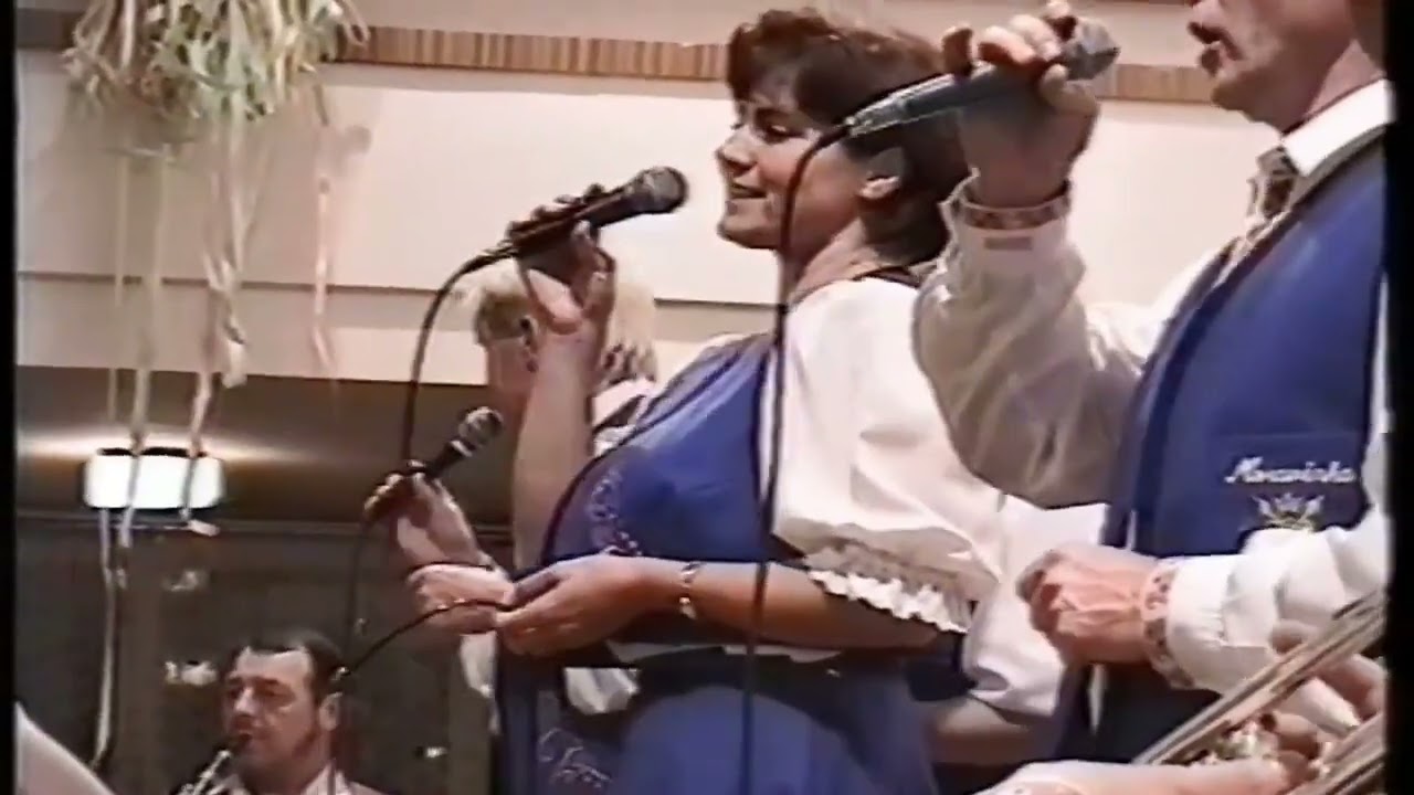 Moravěnka v Březůvkách (2001) / by obec Březůvky