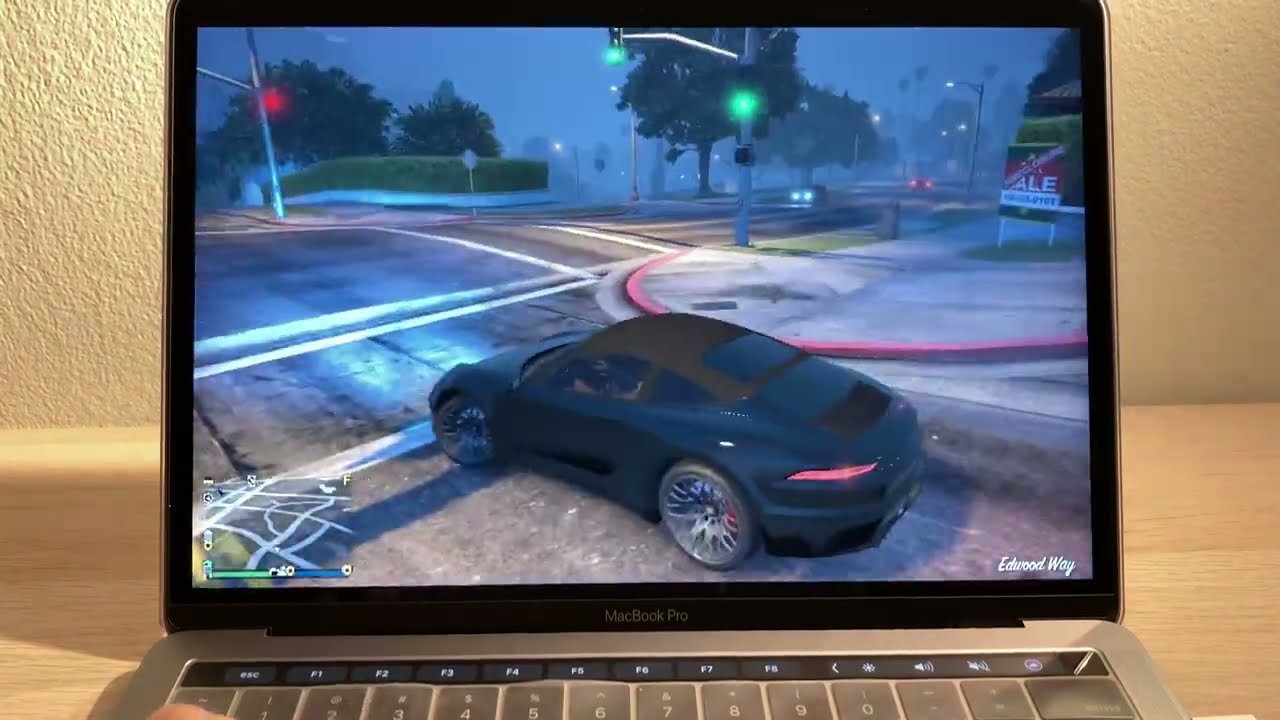 MacBook Pro 13-inch (2018) GTA V (Online) Gameplay - Parallels 17, Intel Core i7, 16GB RAM, 1TB SSD