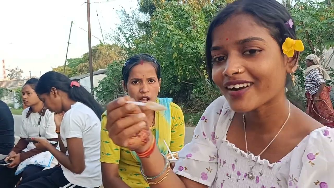 ଏତେ ସାରା ଓଡ଼ିଆ ଖାଇବା ଆମେ କଉଠୁ ଖାଇଲୁ 