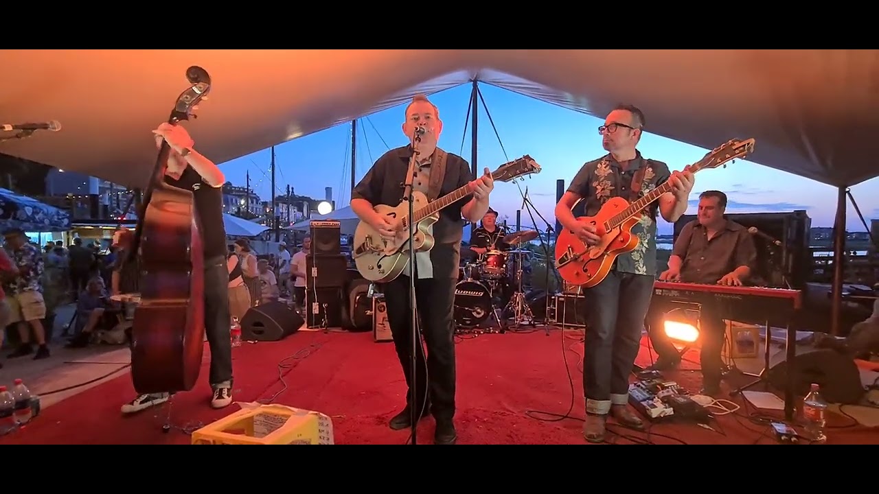 The Nightingale Stompers - Assembly Line. @ de Kaai Nijmeegse 4 daagsefeesten.