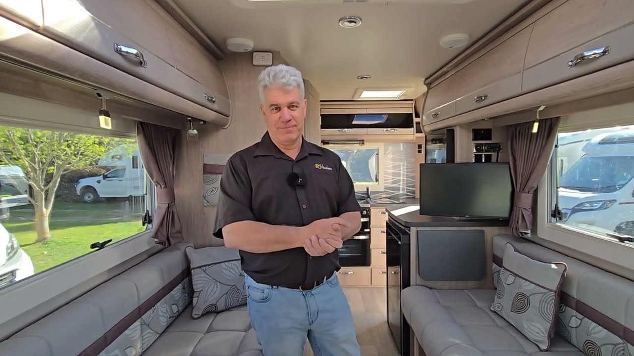 Overview of the 2022 Auto-Sleeper Bourton