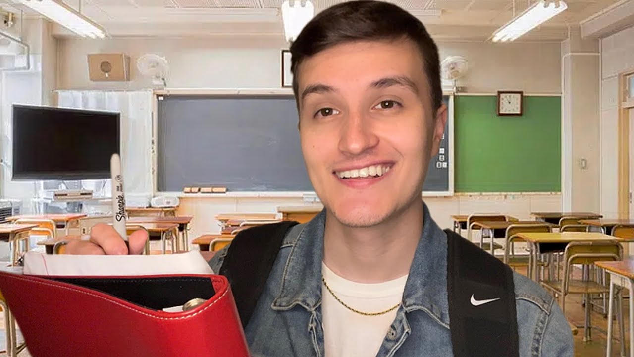 ASMR Roleplay | Boy In The Back Of The Class 🧍‍♂️📝 (Last Day Of School)