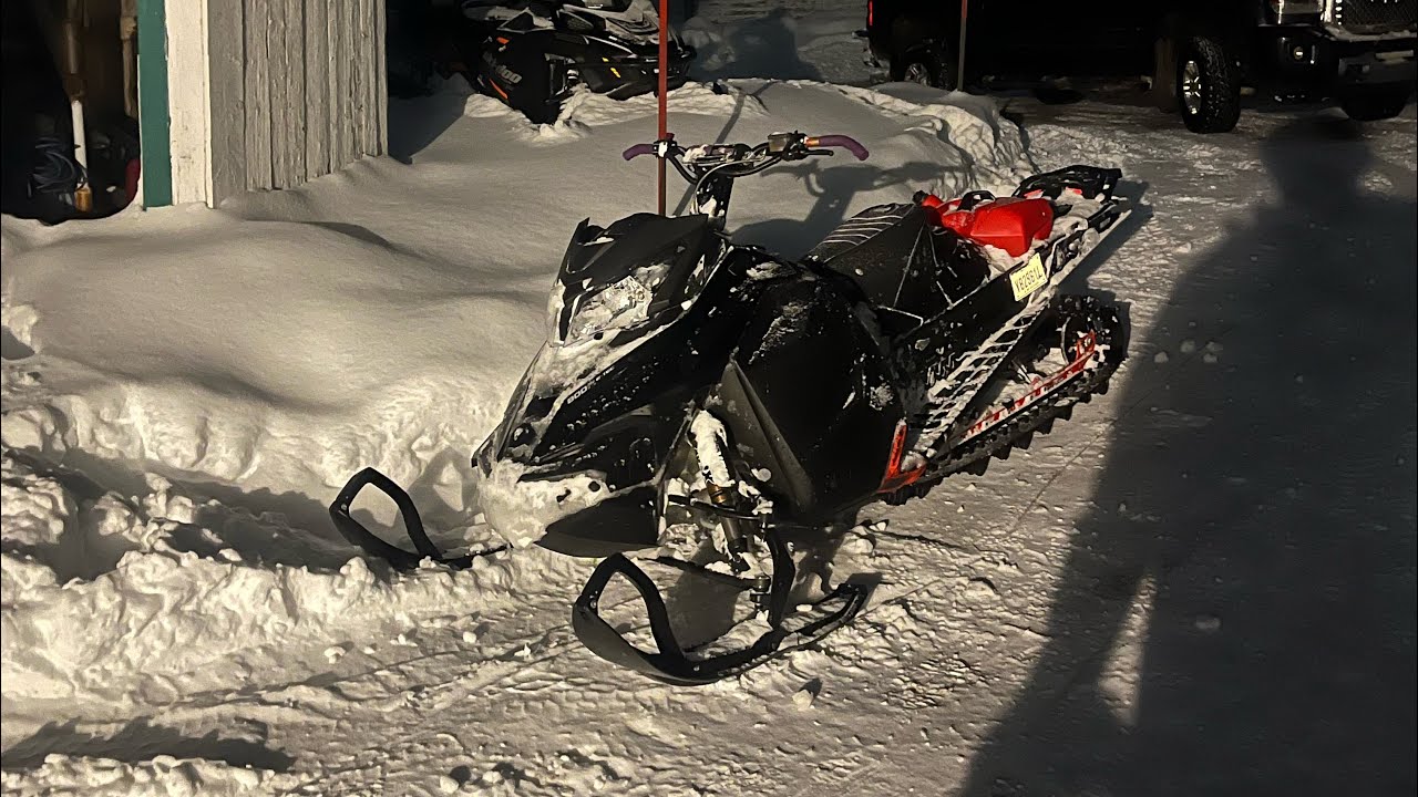 Deep Snow Night Ride on My Summit 800R | Woods & Ditches