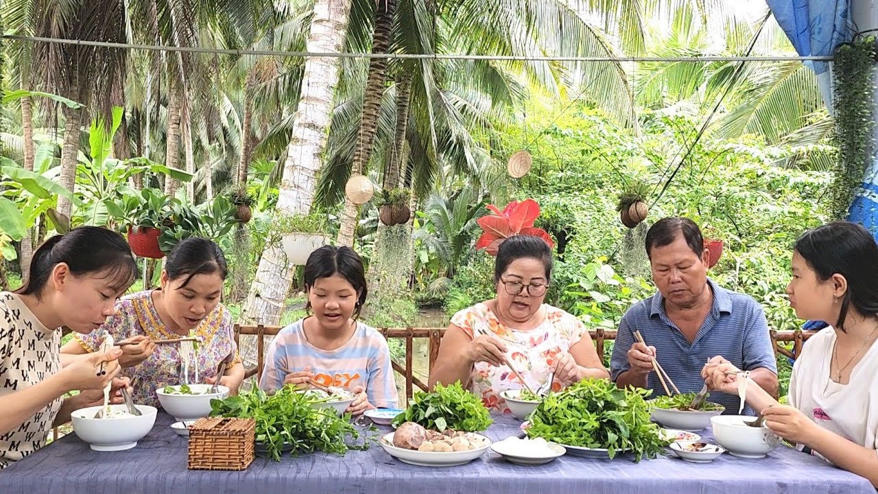 Bí Quyết Làm Nồi Phở Bò Ngon Như Ở Tiệm |BQCM & Family T1139