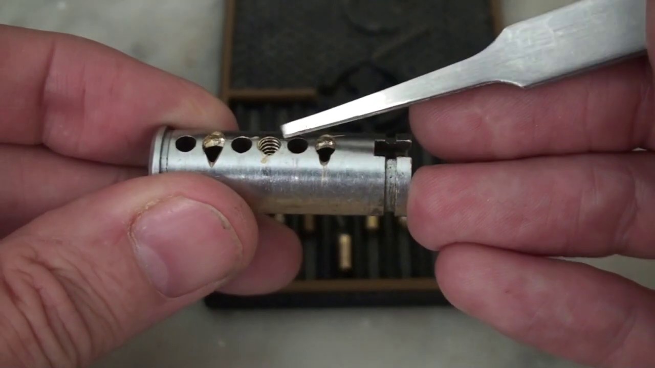 126 Leyton's Pin City picked and gutted - Spectacular pins !
