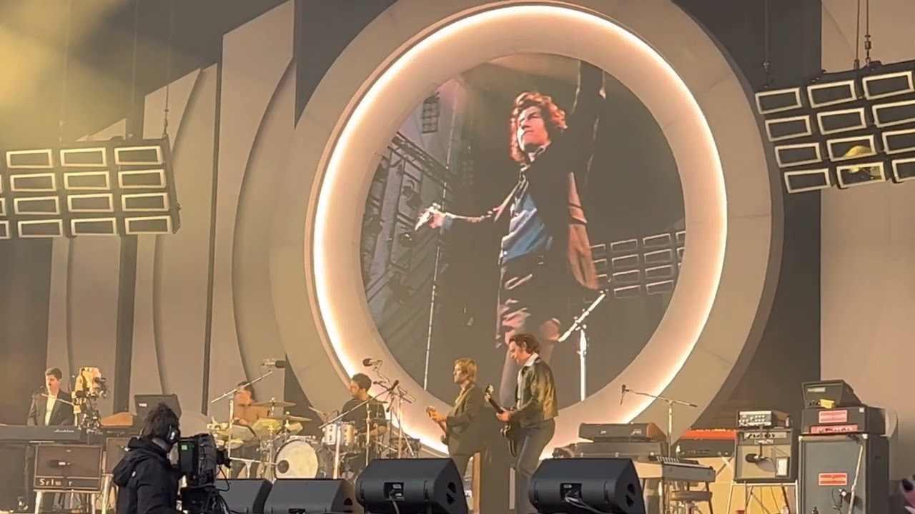 Cornerstone - Arctic Monkeys. Live at Hillsborough Park. Sheffield