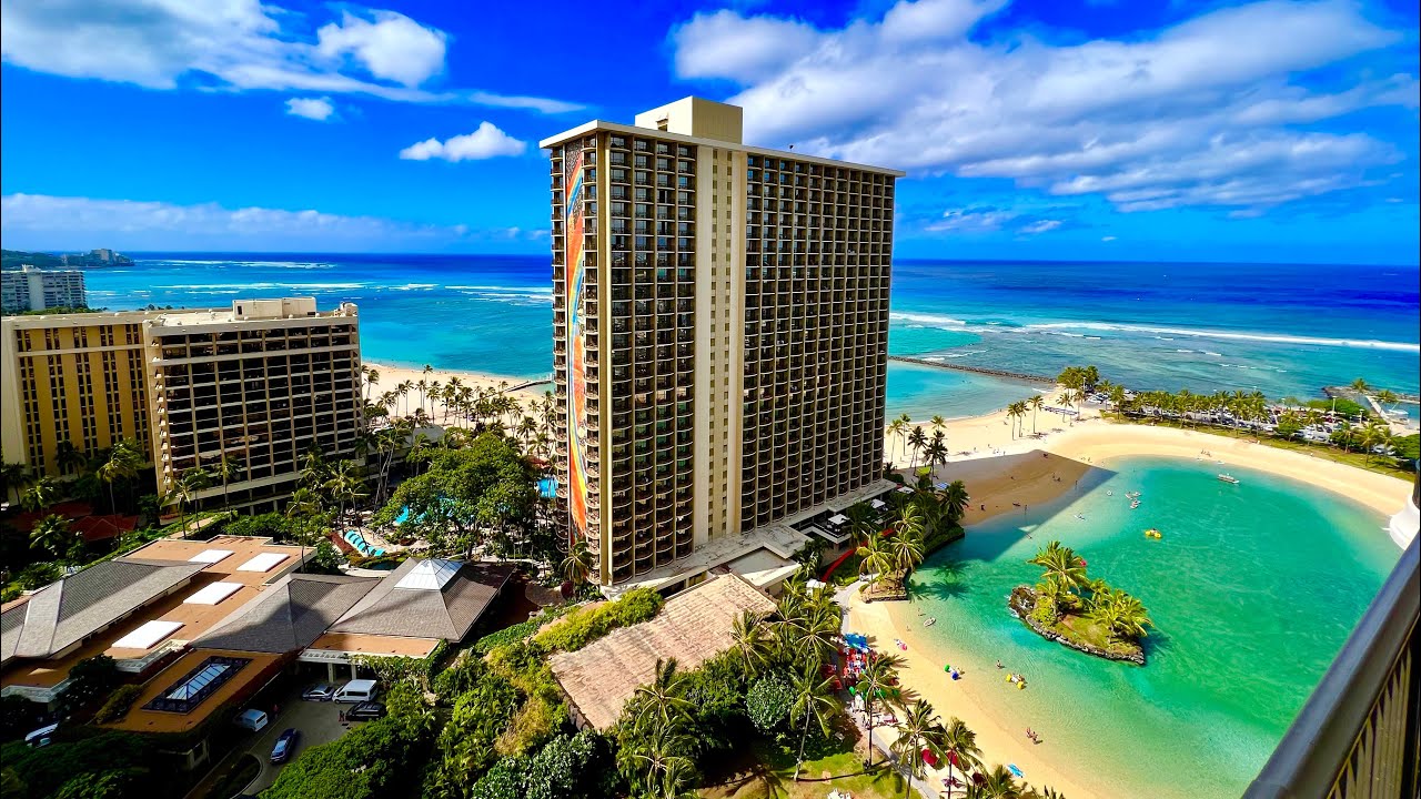 Walking Tour of the HILTON HAWAIIAN VILLAGE RESORT, Honolulu Hawaii #hiltonhawaiianvillage #waikiki
