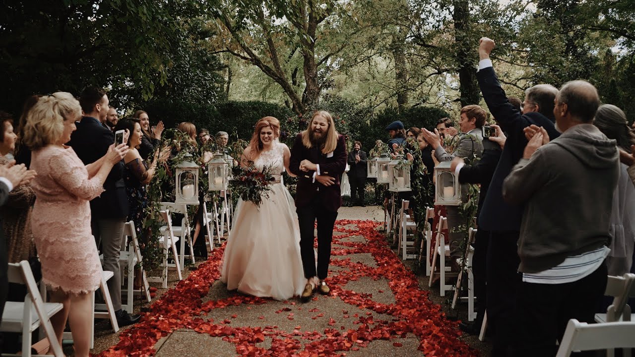 Haunted Halloween Wedding at Riverwood Mansion in Nashville | Ross + Helen