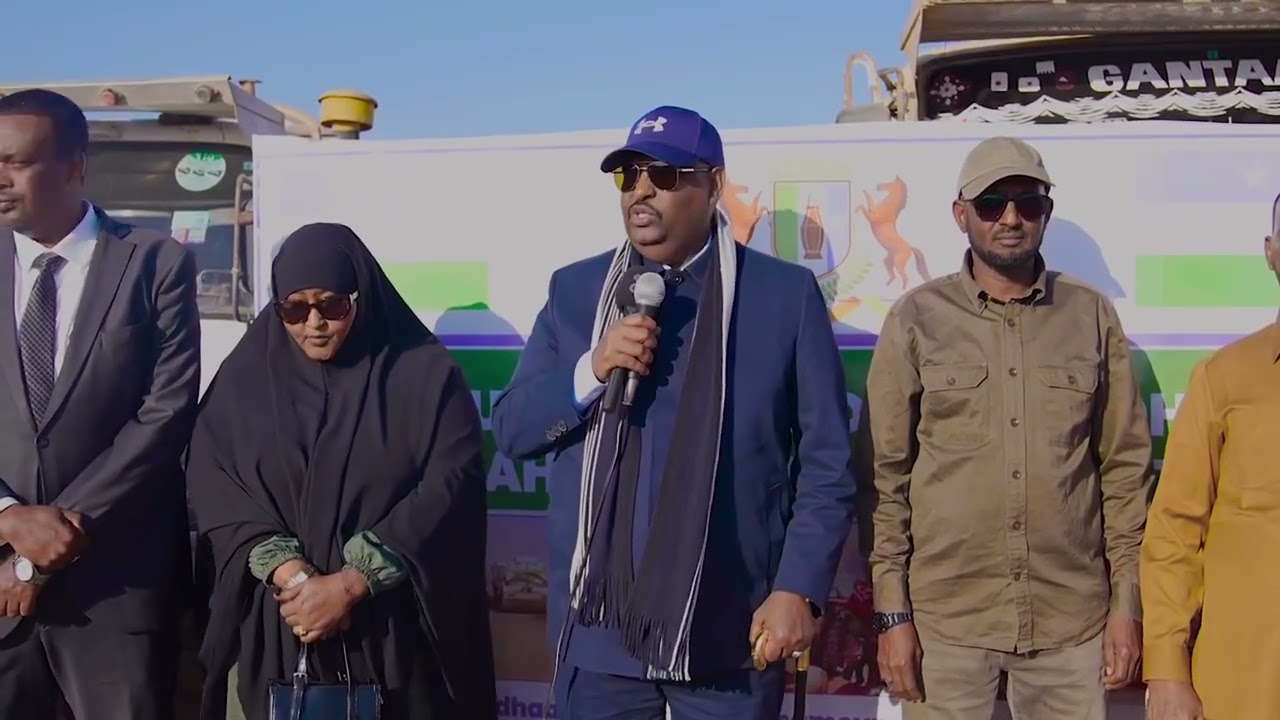 Madaxweynaha Dowladda Puntland, Siciid  Cabdullahi Deni, ayaa maanta Garoowe ka Daah furay Biyo dhaa