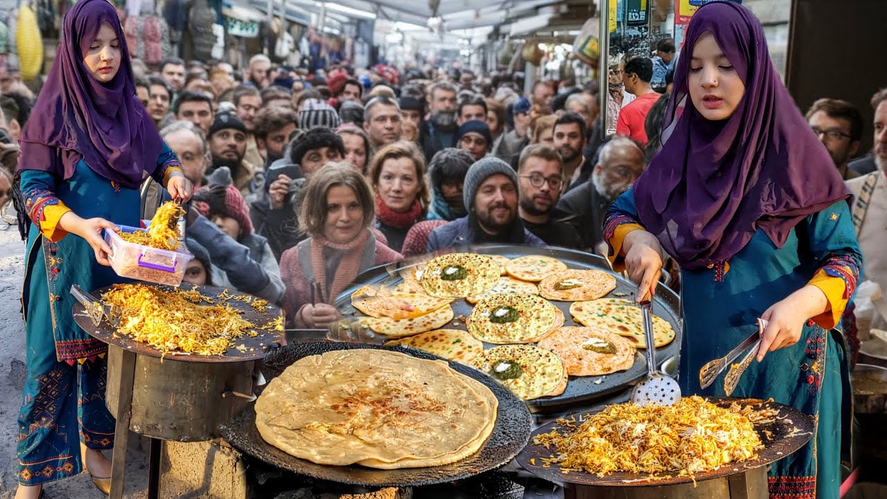 PAKISTAN’S BEAUTIFUL GIRLS COOKING STREET FOOD 😍 | HEART TOUCHING VILLAGE FOOD STORY