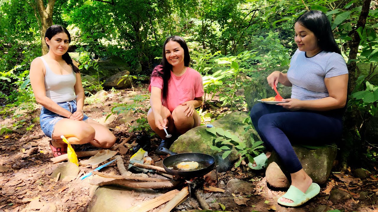 Cocinando un Rico Desayuno en la Montaña 😋!