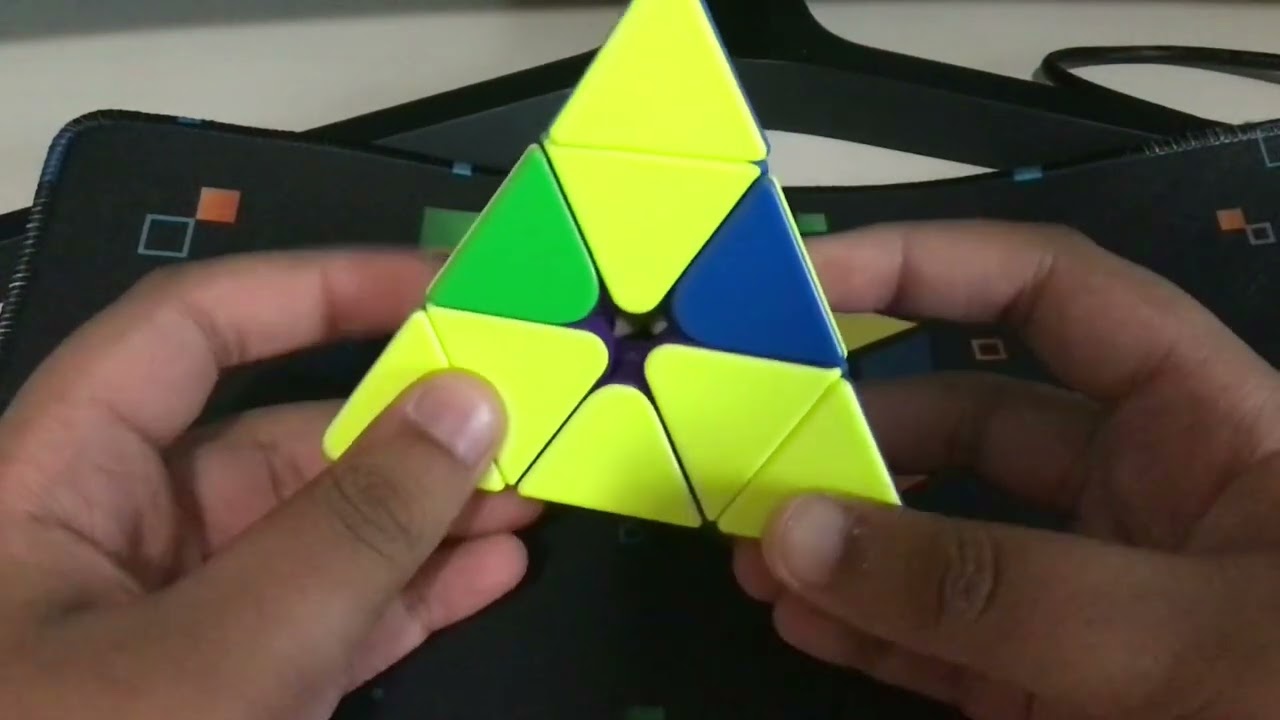How to solve a Pyraminx