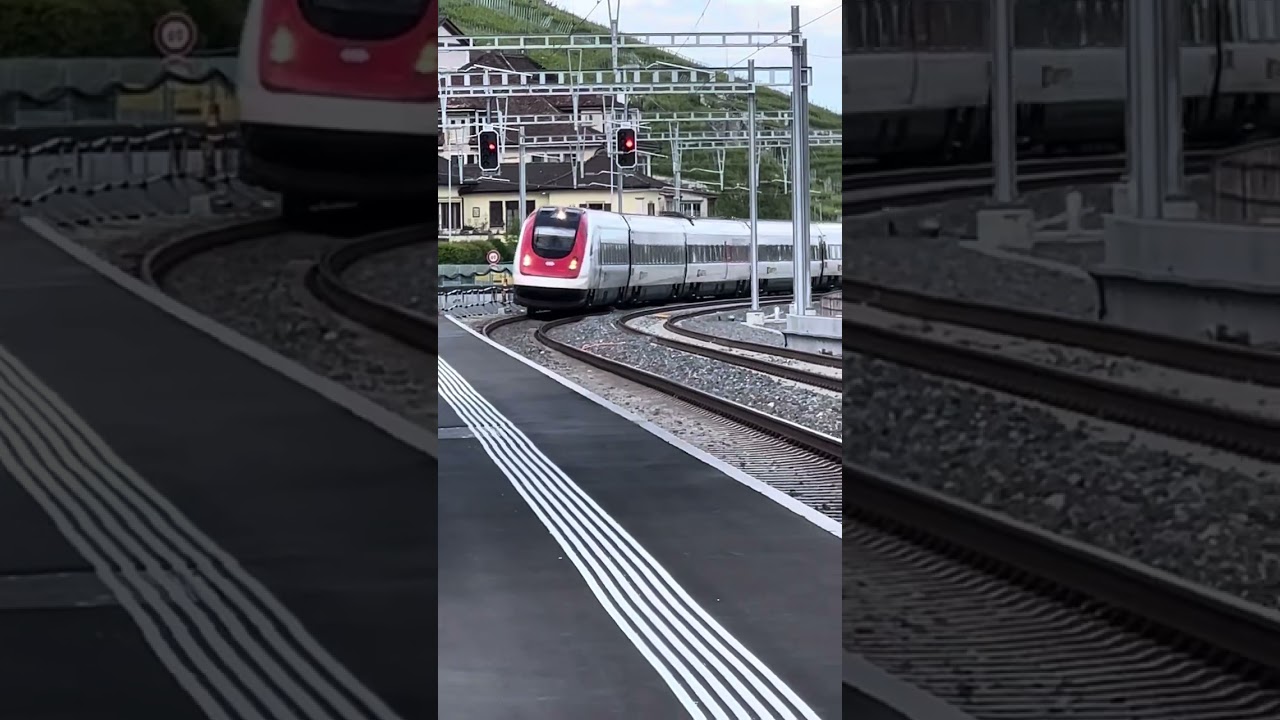 Durchfahrt eines SBB ICN im Twann Bahnhof
