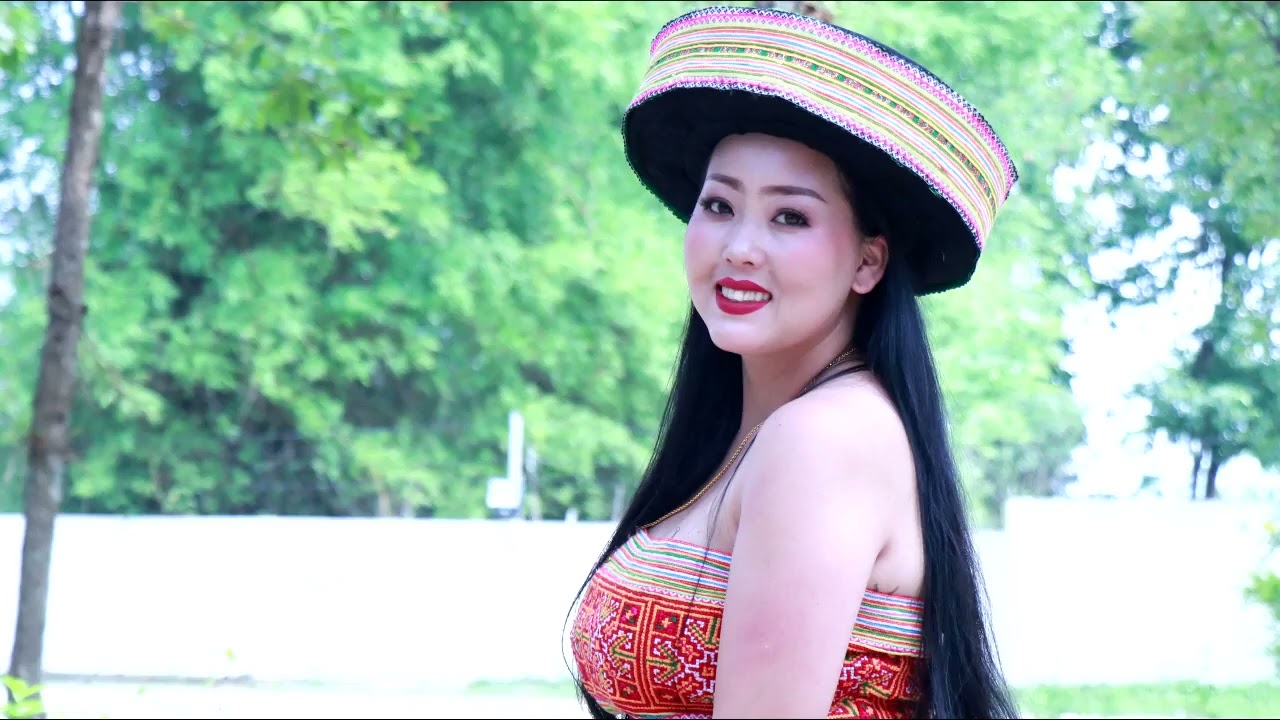 Poj Niam Hmoob Nplog Aim Mev Dub     6/18/2023