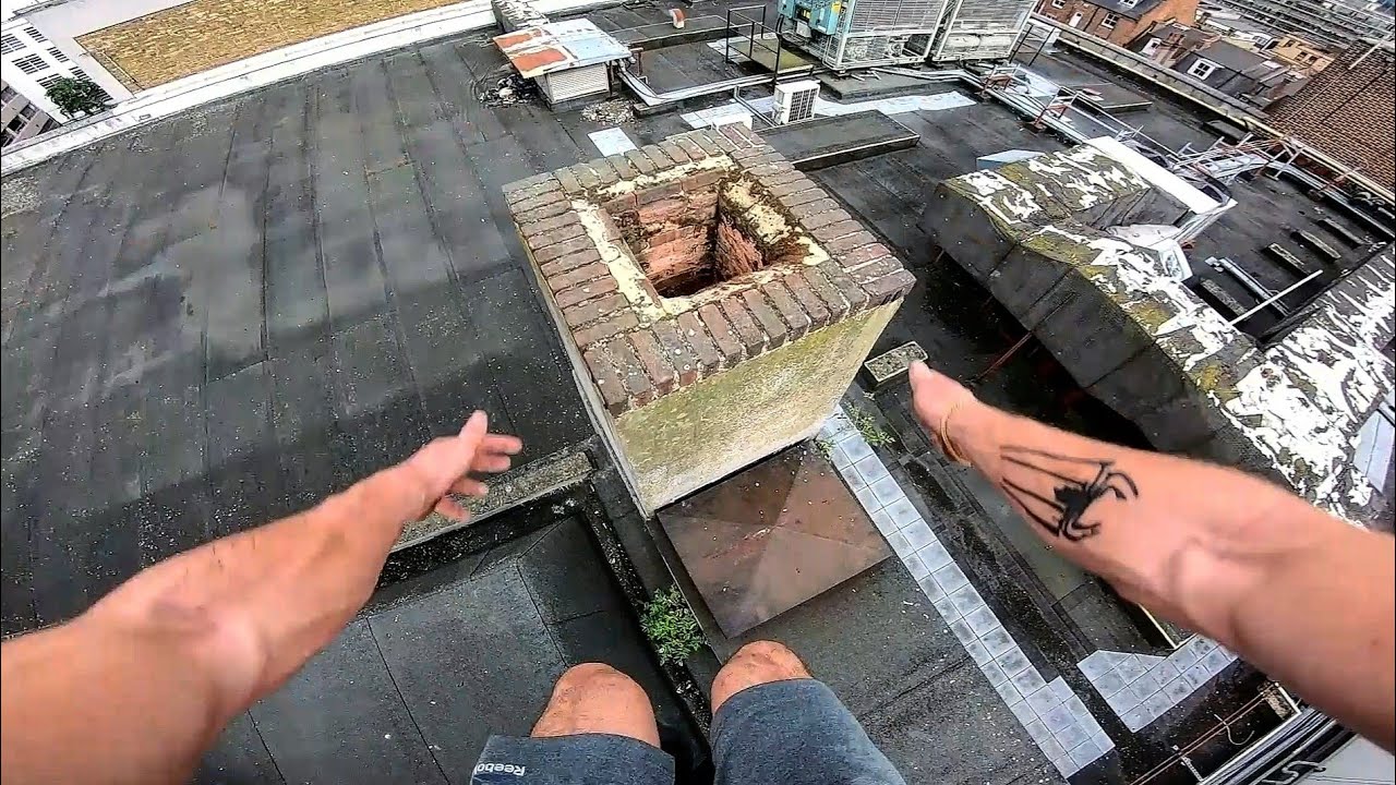 Escaping to London Districts Rooftops - Parkour POV