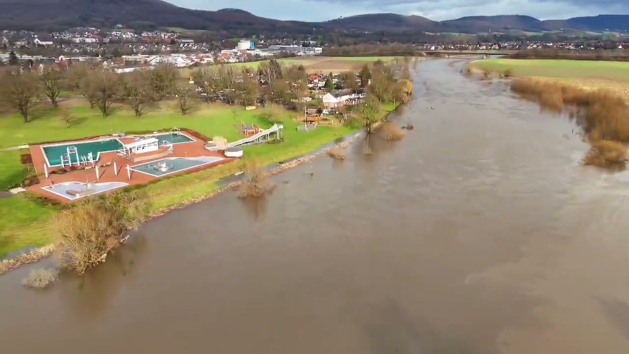 Das Hochwasser in Rinteln kommt zurück. 4,81 Meter am 9.2.2024, Tendenz steigend