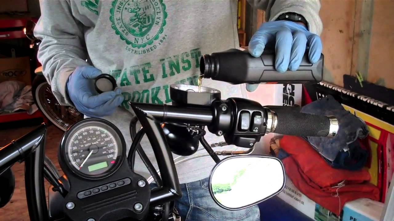 Delboy's Garage, Harley Sportster Brake Hose Change.
