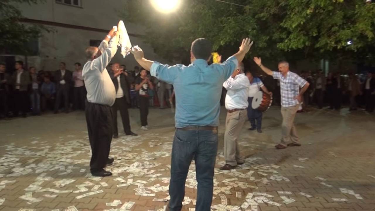 Eskişarkaya Köyü -Sucu Murat Yanardağ Düğünü (Özdemir Kamera)