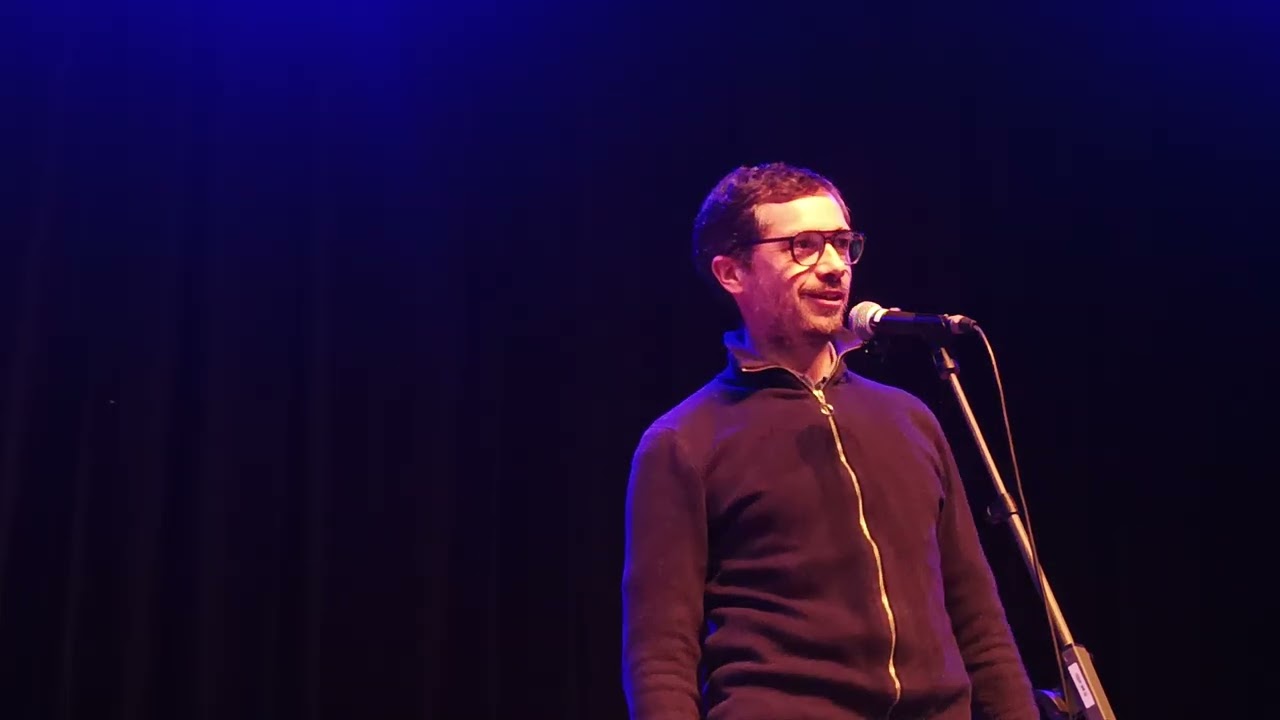 12 'Feñich ha Maivon' kontet gant Tangi Giquel