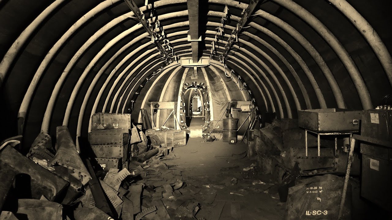 Vergessene Orte DAS FELDLAZARETT DER NATIONALEN VOLKSARMEE-NVA Lost Places Verlassene Orte