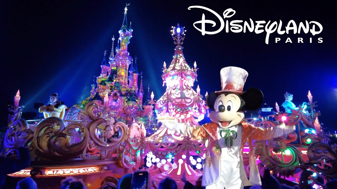 Nighttime version Mickey's Dazzling Christmas Parade 2022 at Disneyland Paris