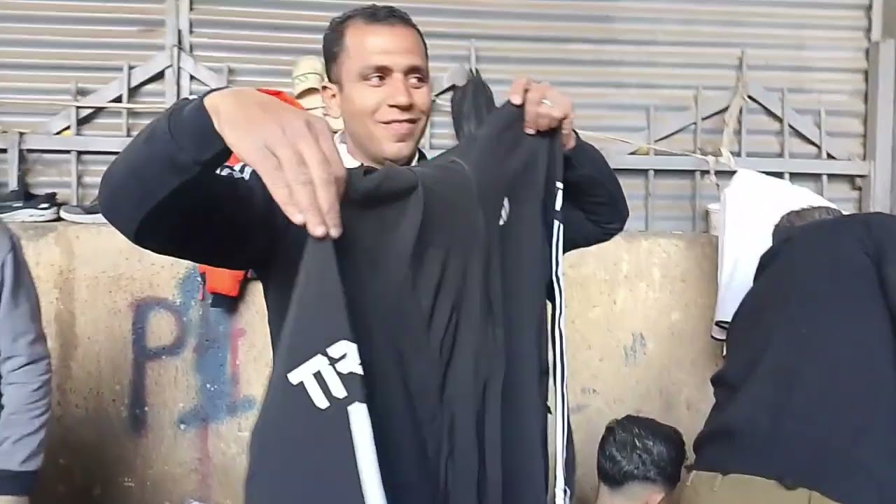 ملابس رياضيه شتويه اوريجنال عند أحمد زيزو فى السوق الجديد فى الوكاله يوم الاحد
