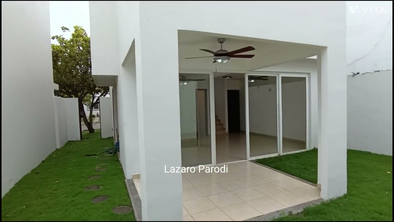 En venta casa en Portal de Las Colinas, Managua