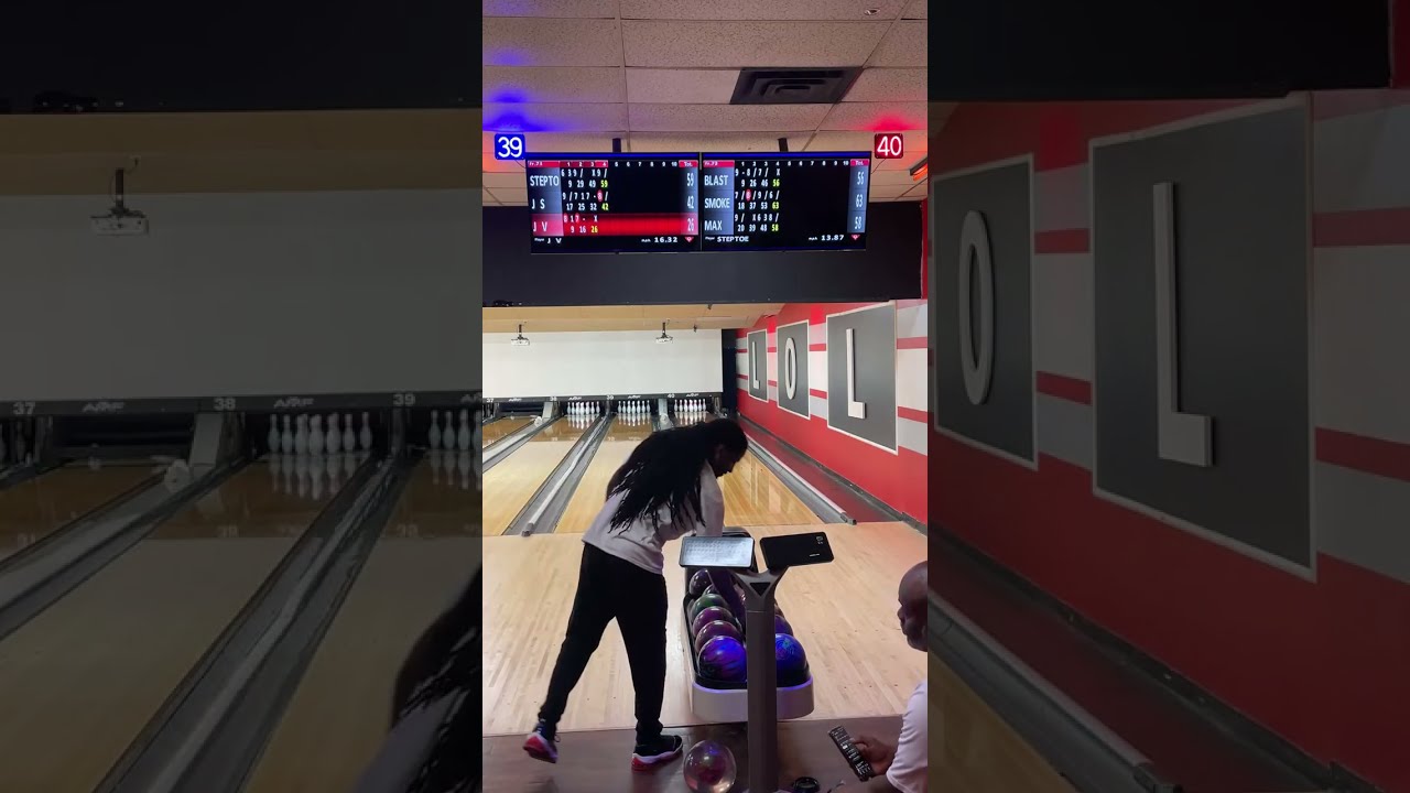 Noise Talkers Only🔥#bowling#bowlervibes #livestreams#bowlingcenter#youtuber#livevideo#shorts#viral