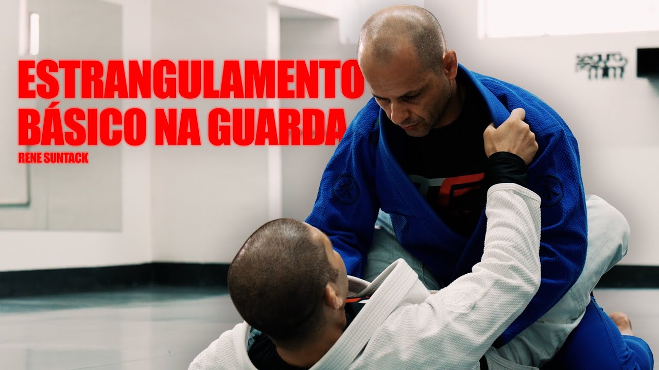 Estrangulamento básico de jiu-jitsu na guarda