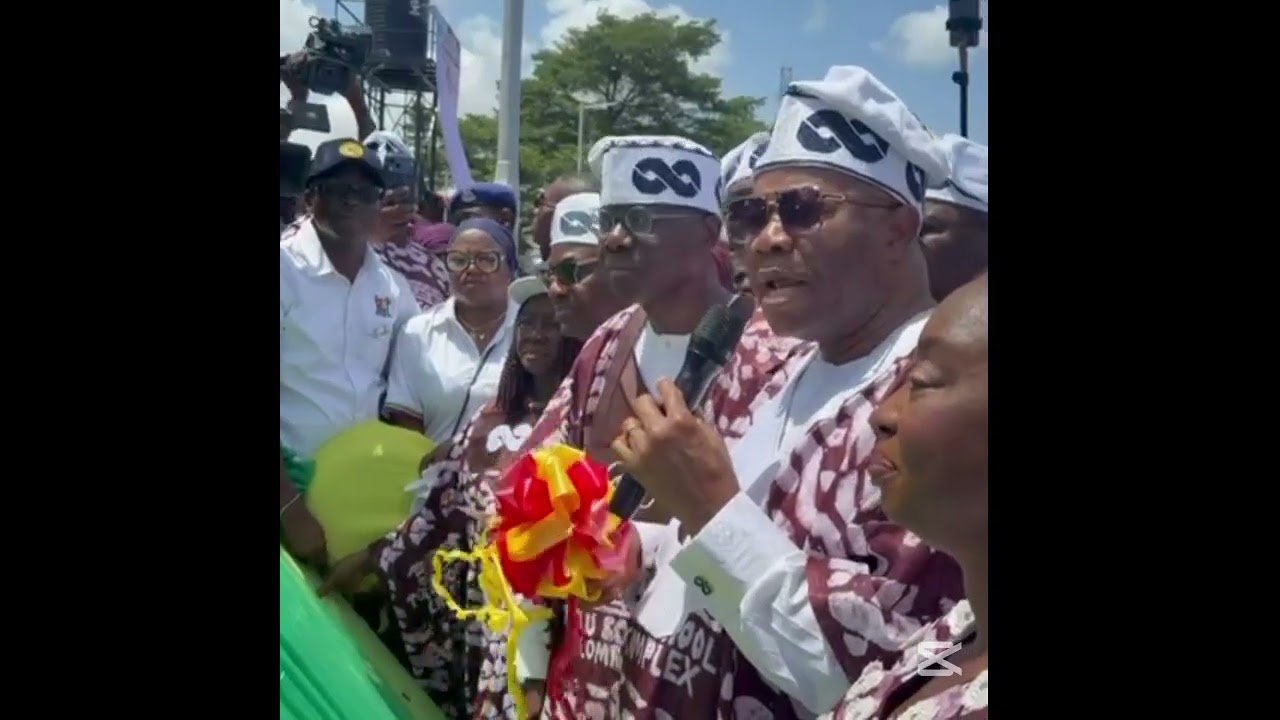AKPABIO представляет 36 мега-школ для 20 000 учеников в Лагосе.