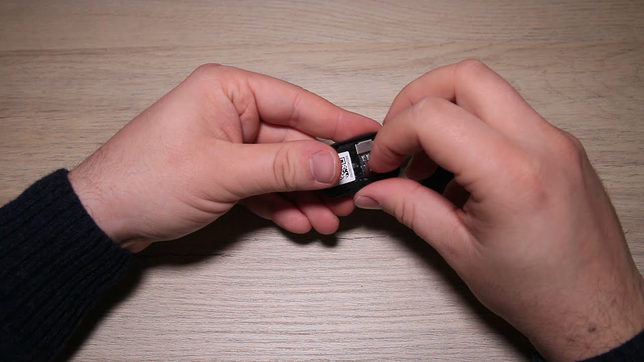 Micro GSM &eacute;coute en temps r&eacute;el avec traceur GPS int&eacute;gr&eacute;
