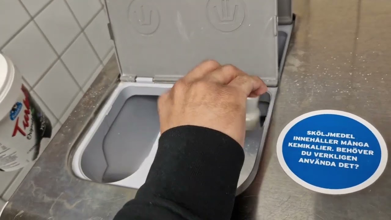 সুইডেনে যেভাবে আমরা কাপড় পরিষ্কার করি Clothes washing system in Sweden #clothes #washing #vlog