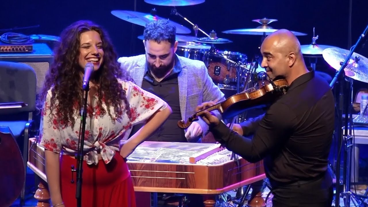 Čardáše (live) - Júlia Kozáková - MANUŠA