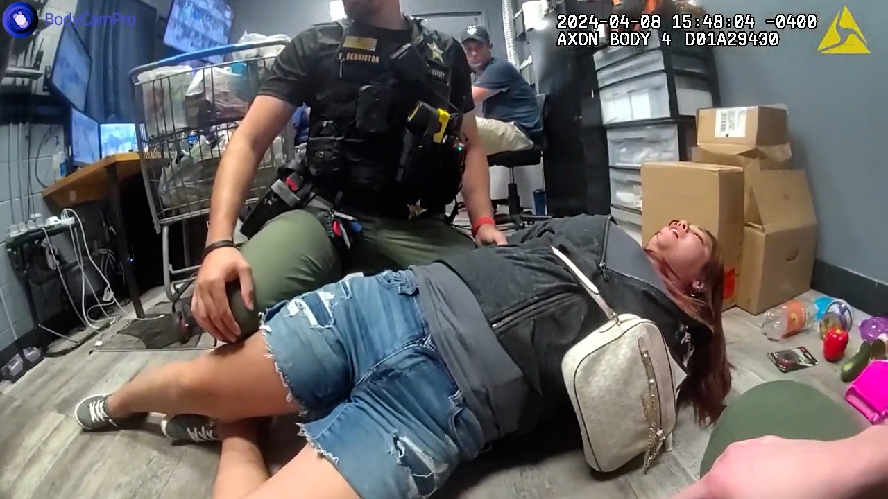 Walmart Shoplifter’s Fake Medical Act Was a Flop