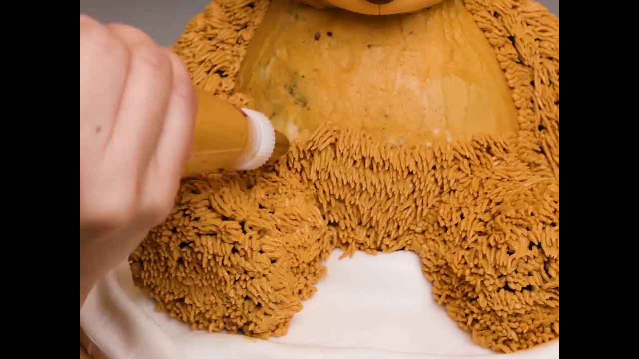 How to make a Teddy Bear Buttercream Cake