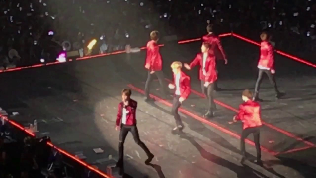 170422 | BTS - Medley (N.O, No More Dream, Boy In Luv, Danger, Run) | THE WINGS TOUR IN BKK [DAY1]​