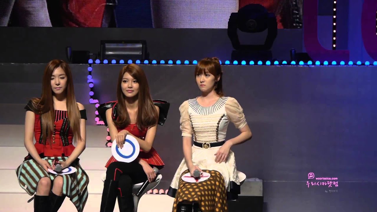 [Fancam] 120901 Jessica SNSD - Talk+Gift@Diet Look Fansign & Concert