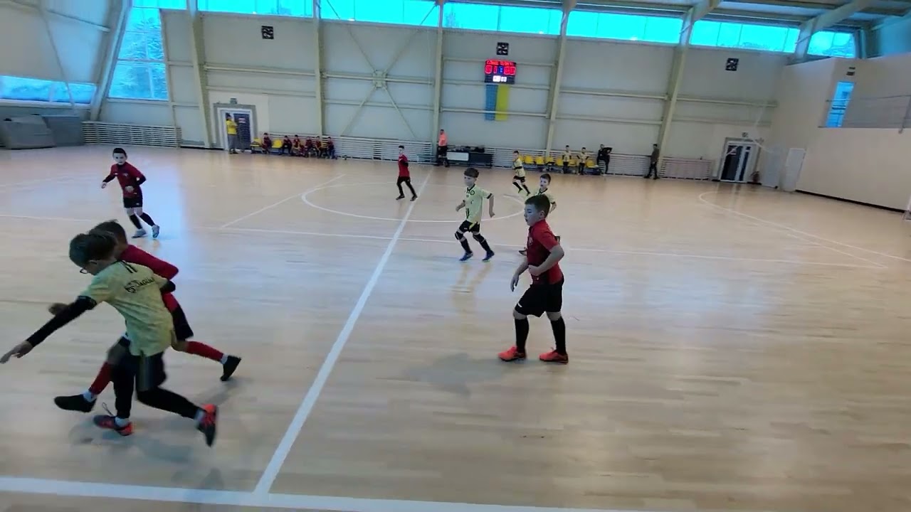 Ягуар чорні-Гірник спорт 2,  1 тайм